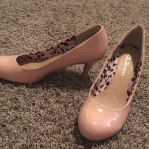 Light pink 2 inch heals